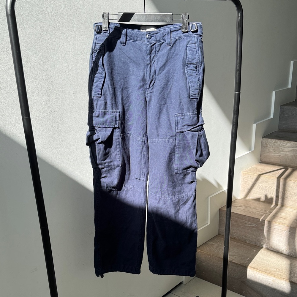 Aritzia Navy Wide Leg Cargo Pants